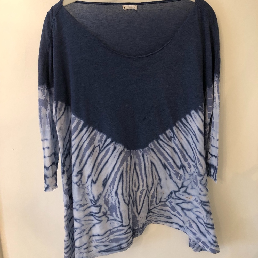 Free People Blue White Tie Dye Tee Shirt